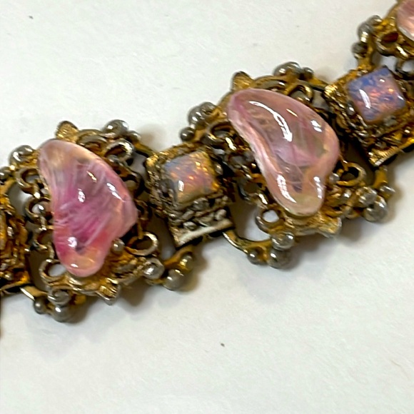 Vintage Book Chain Victorian Revival Pink Glass Brass Bracelet - Picture 2 of 8